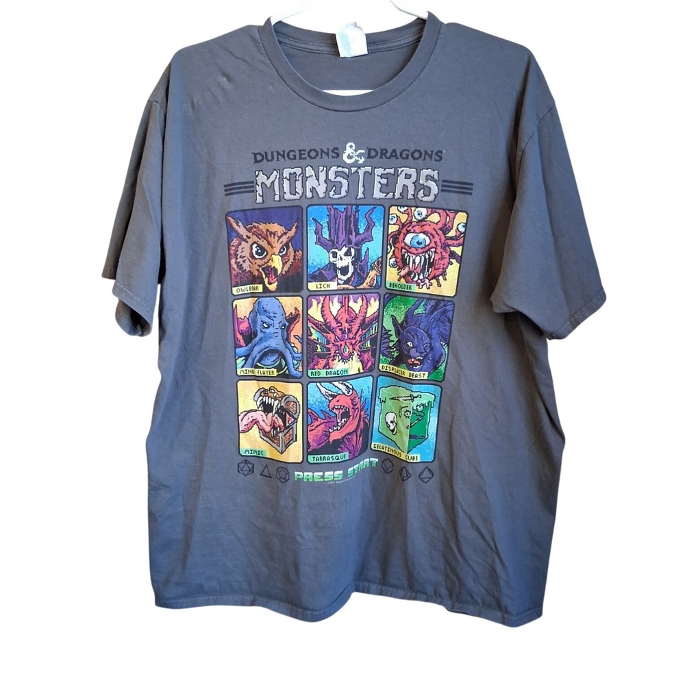 Dungeons and Dragons‎ Monsters SS Graphic Tshirt 2XL Preowned Gaming